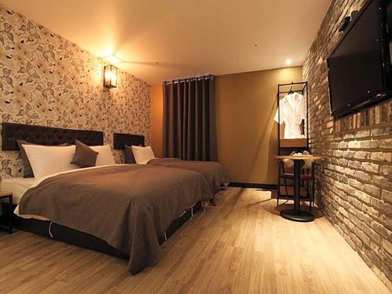 Hotel Banwol image