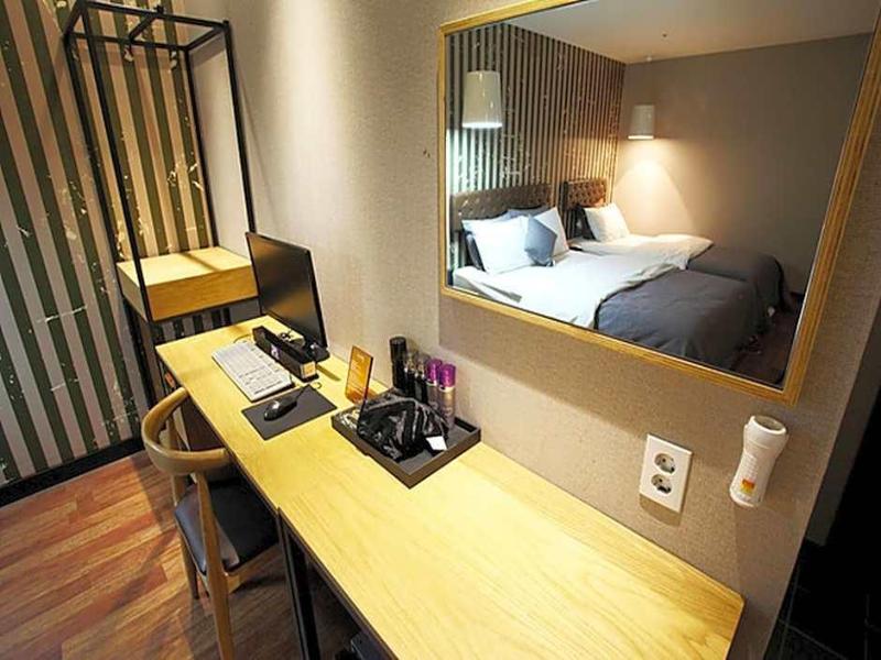 Hotel Banwol image