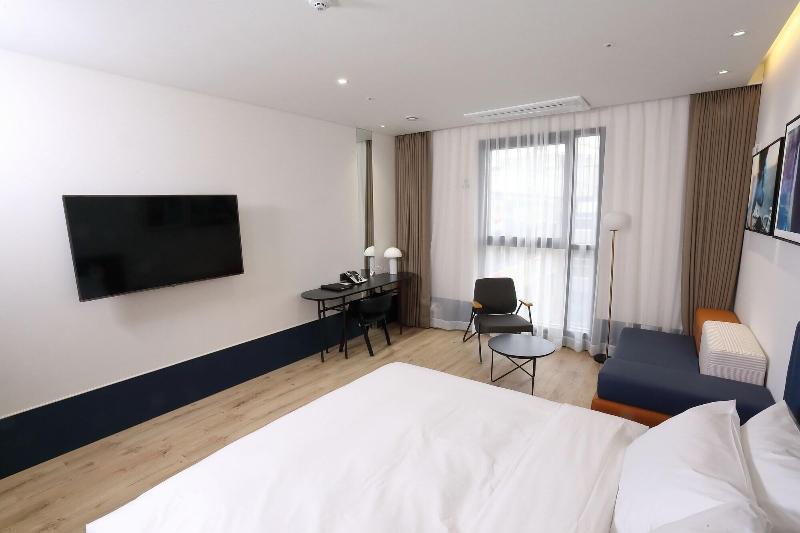 Orchid Hotel image
