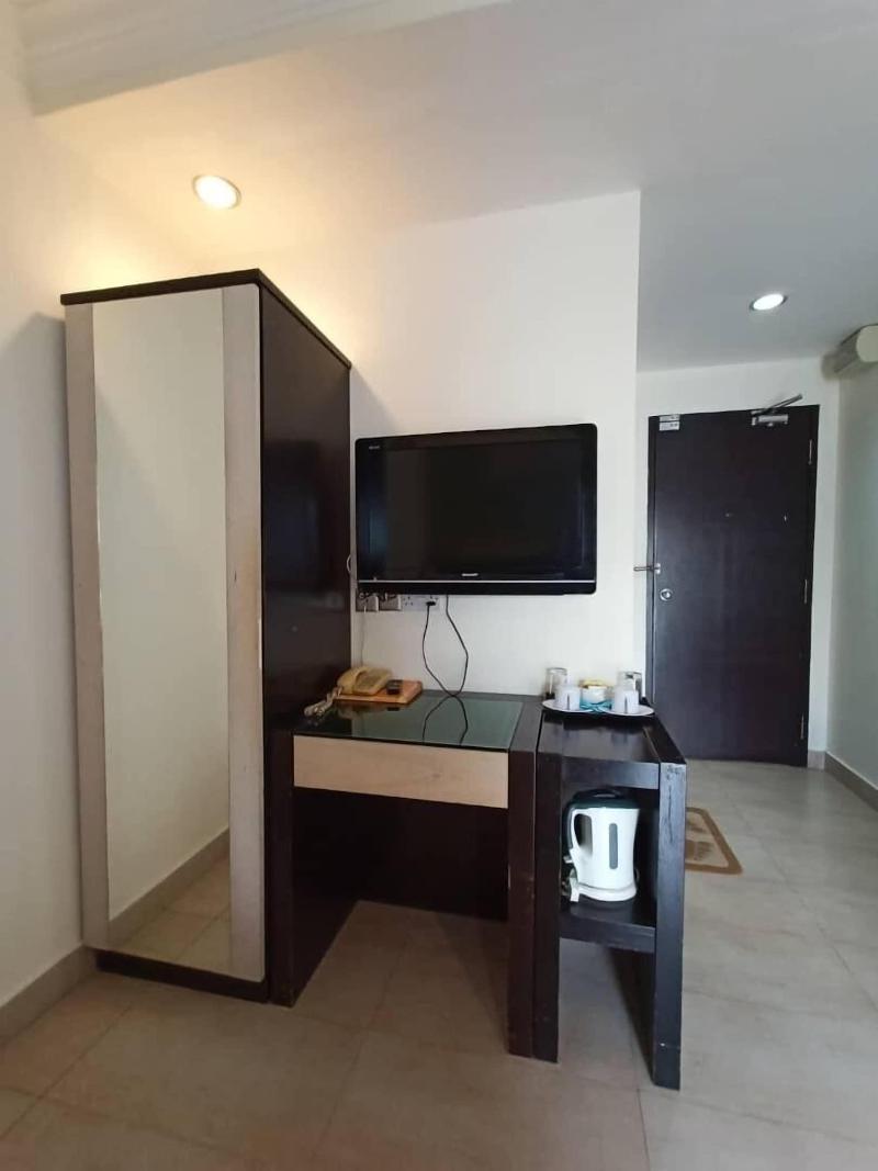 Maya Hotel image