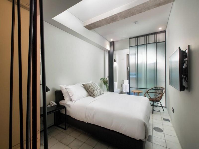 Oia Hotel image
