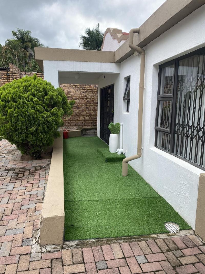 A Pousada Guesthouse image