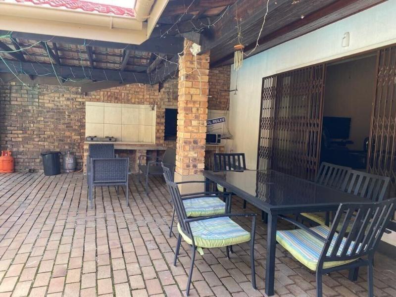 A Pousada Guesthouse image