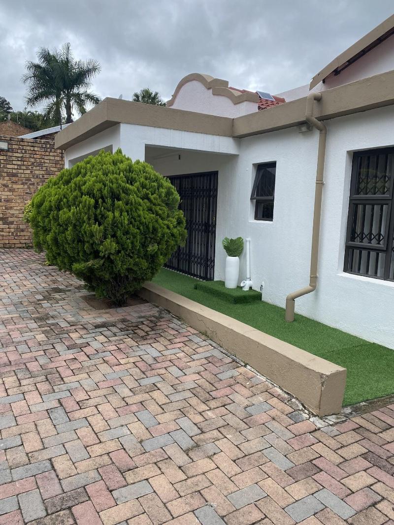 A Pousada Guesthouse image