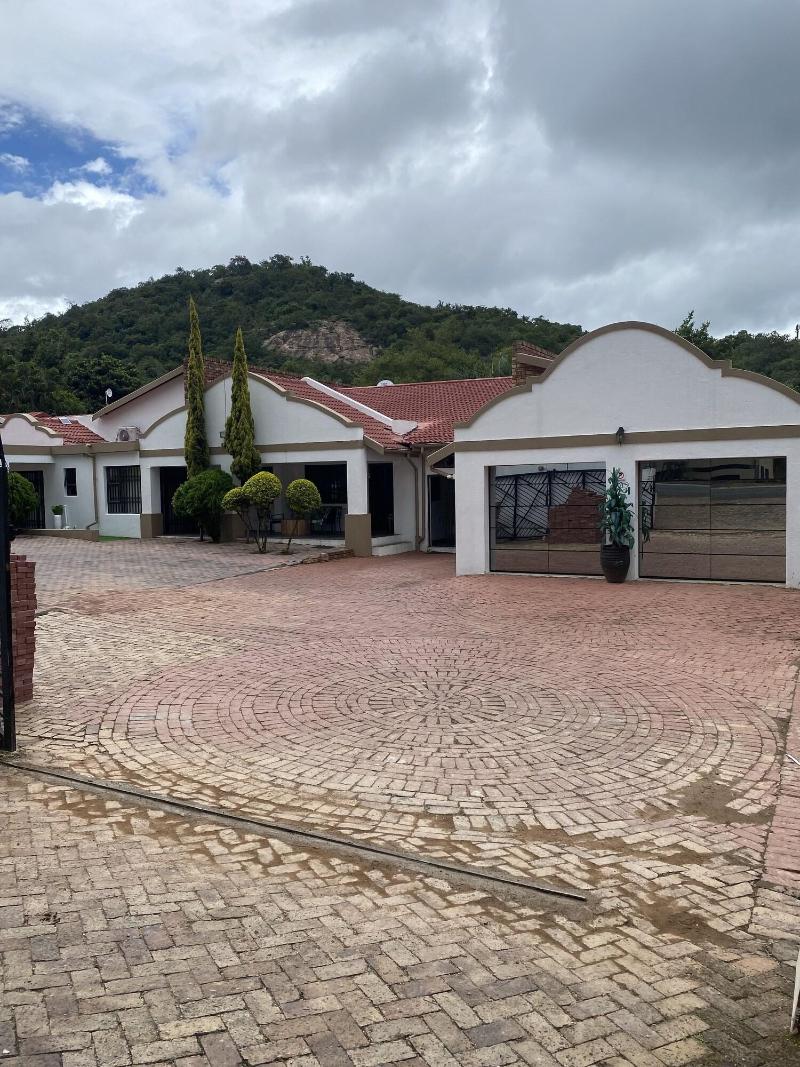 A Pousada Guesthouse image