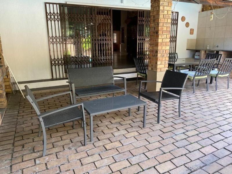 A Pousada Guesthouse image
