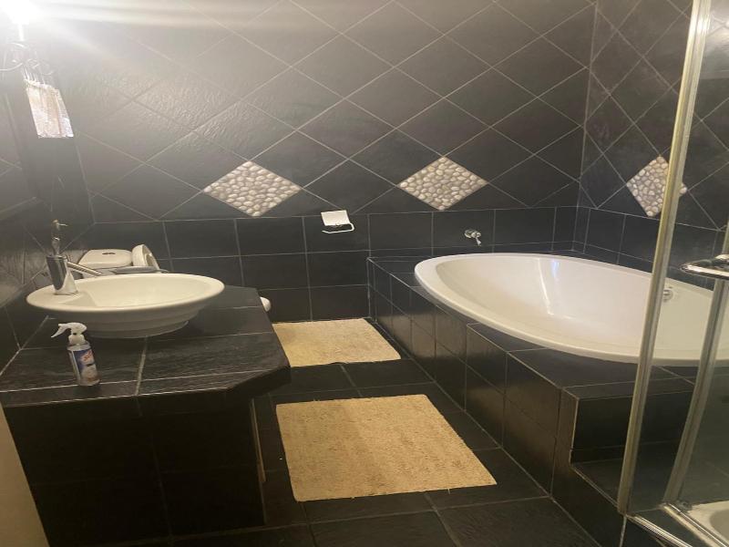 A Pousada Guesthouse image