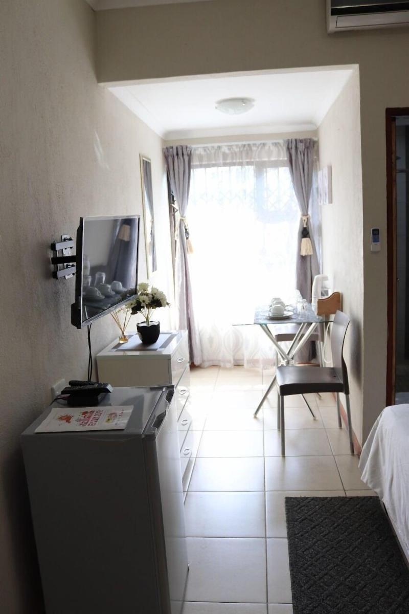 A Pousada Guesthouse image