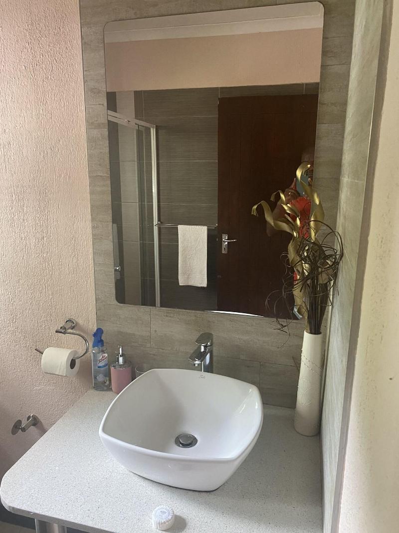 A Pousada Guesthouse image
