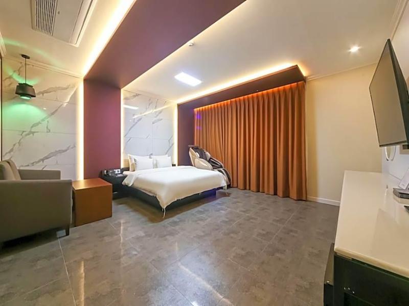 Bestie Hotel image