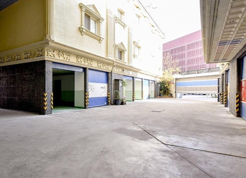 Cc Motel image