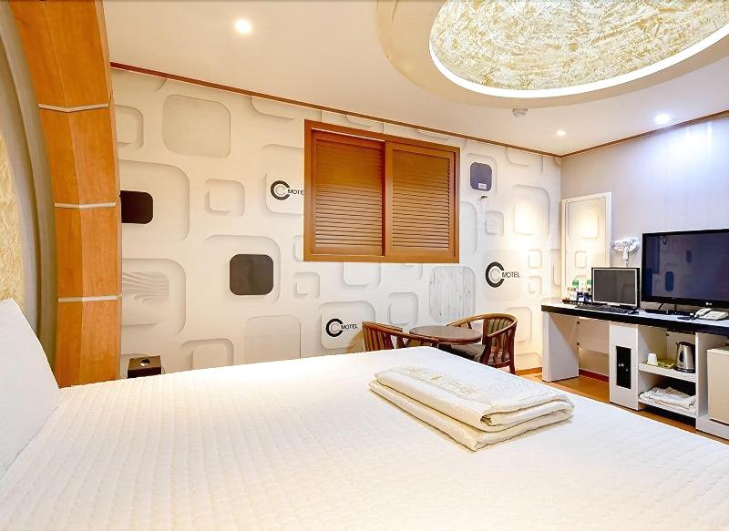 Cc Motel image