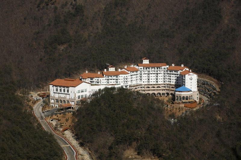 Stx Resort image