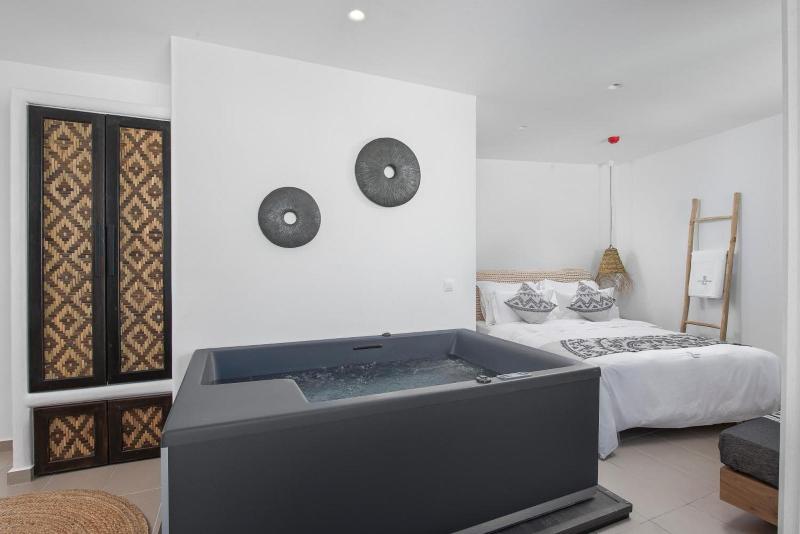 Little Venice Villas - part of Little Venice Suite - Image 8