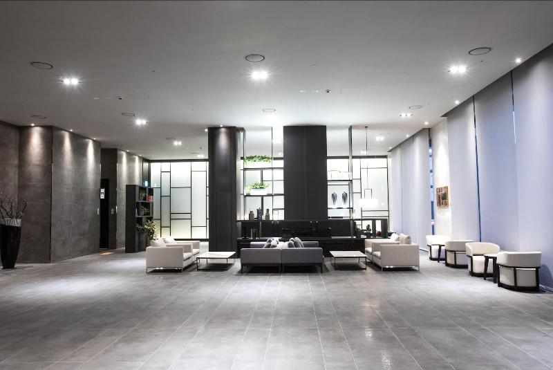 Sky View Hotel image