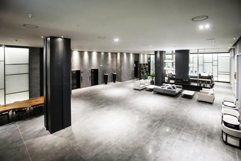 Sky View Hotel image