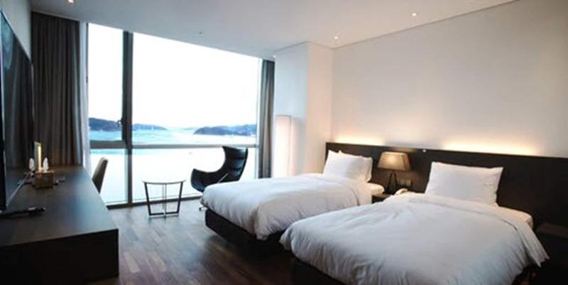 Sky View Hotel image