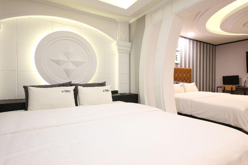 Instar Hotel Yangsan image
