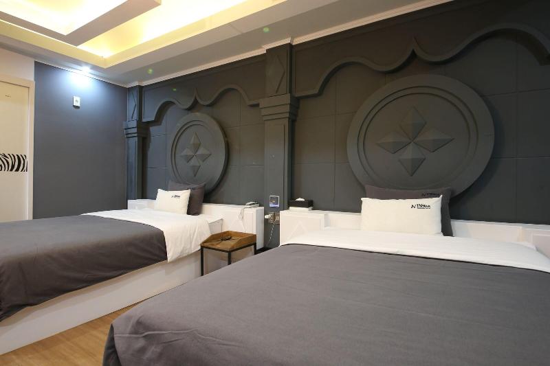 Instar Hotel Yangsan image