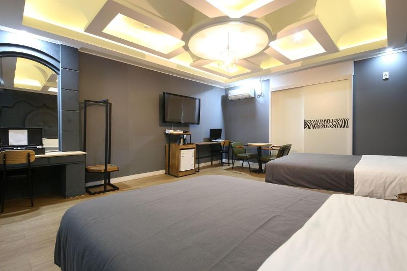Instar Hotel Yangsan image
