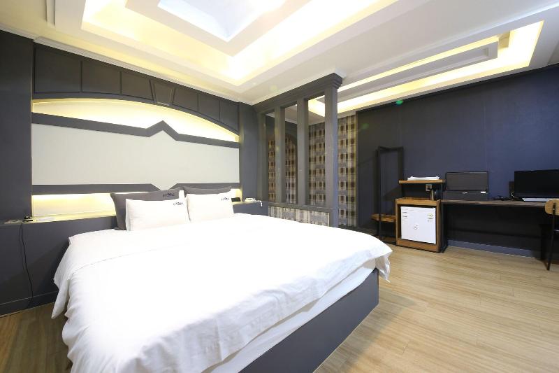 Instar Hotel Yangsan image