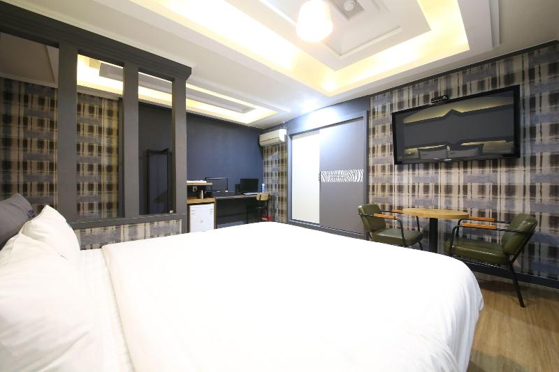 Instar Hotel Yangsan image