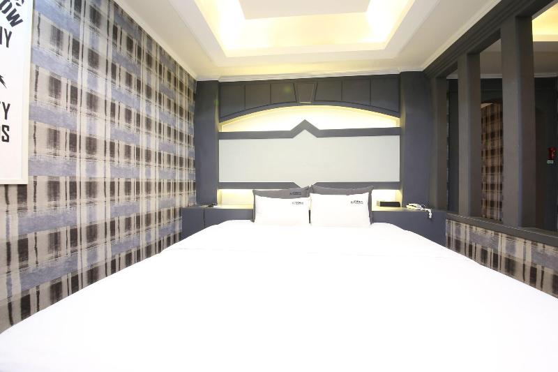 Instar Hotel Yangsan image