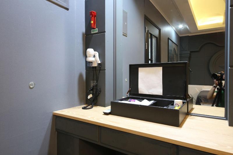 Instar Hotel Yangsan image