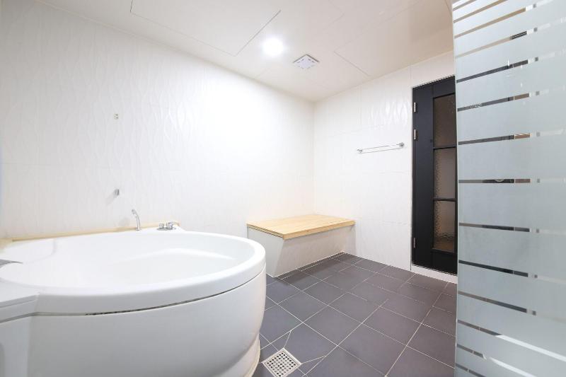 Instar Hotel Yangsan image
