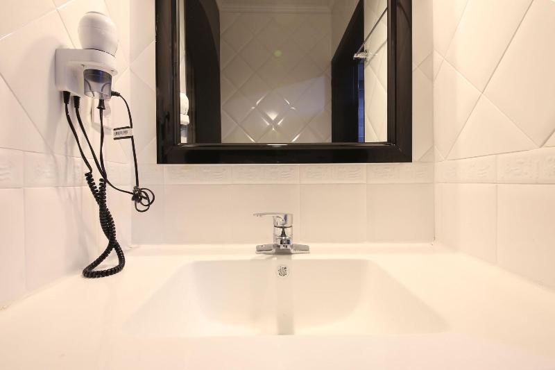 Instar Hotel Yangsan image