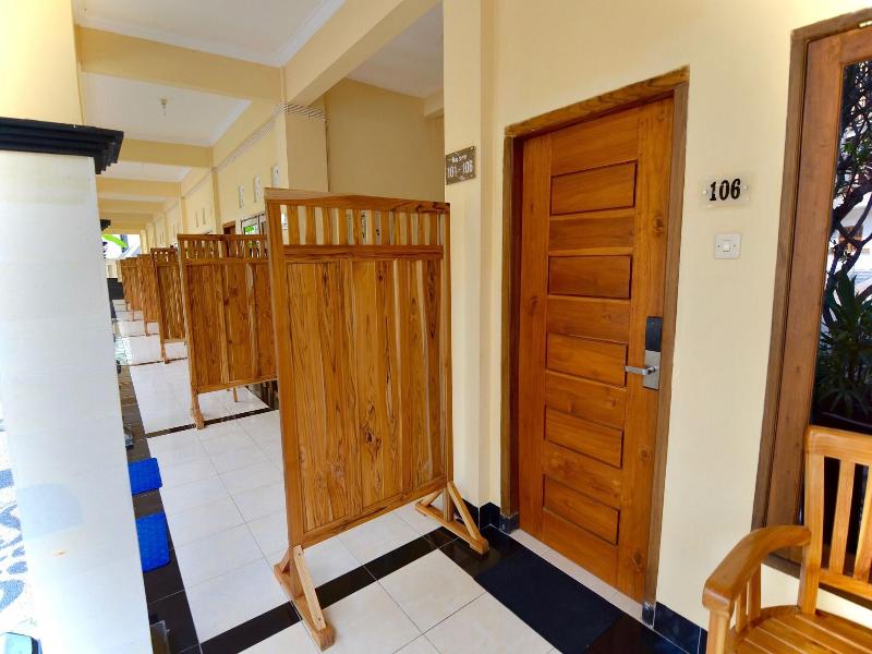 Central Inn image