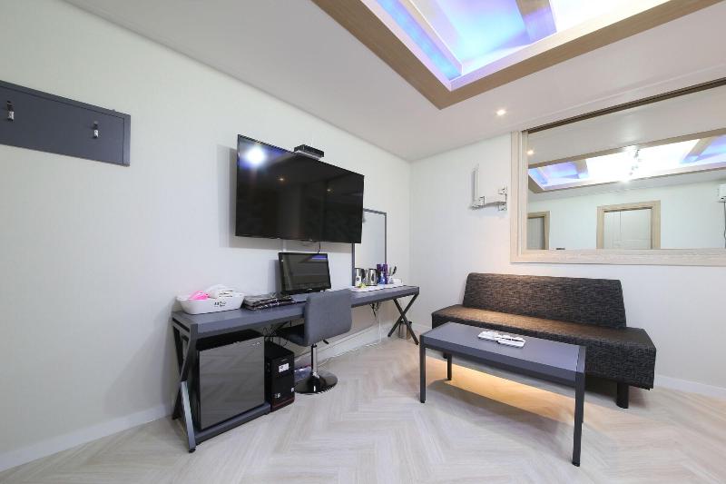 Eco Hotel image
