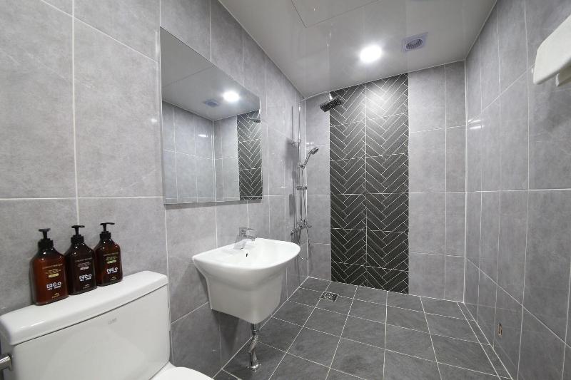 Eco Hotel image