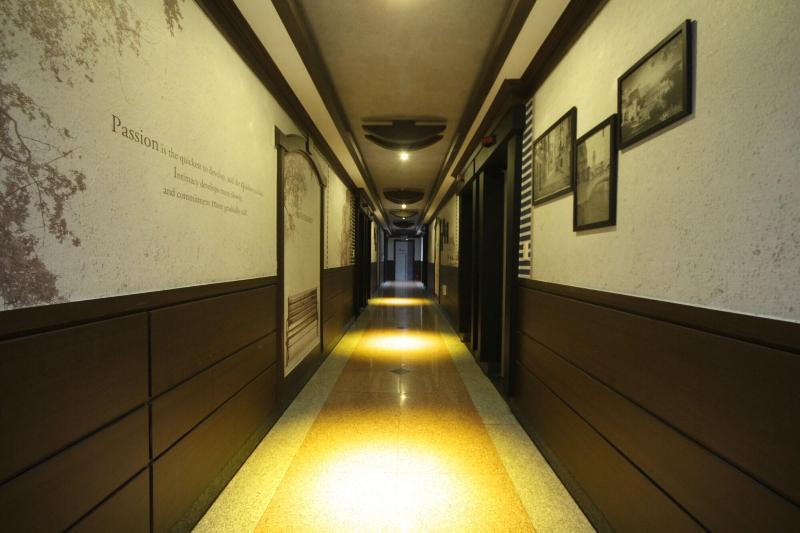 Hotel New Evergreen image