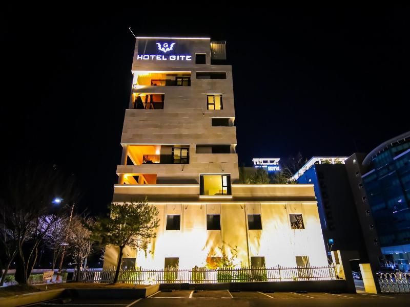 Hotel Gite image