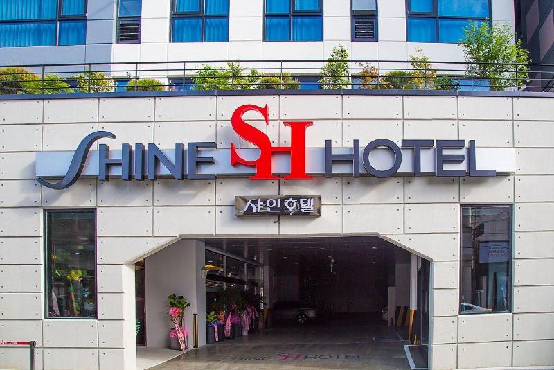 Shine Hotel image