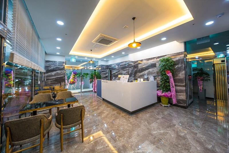 Shine Hotel image