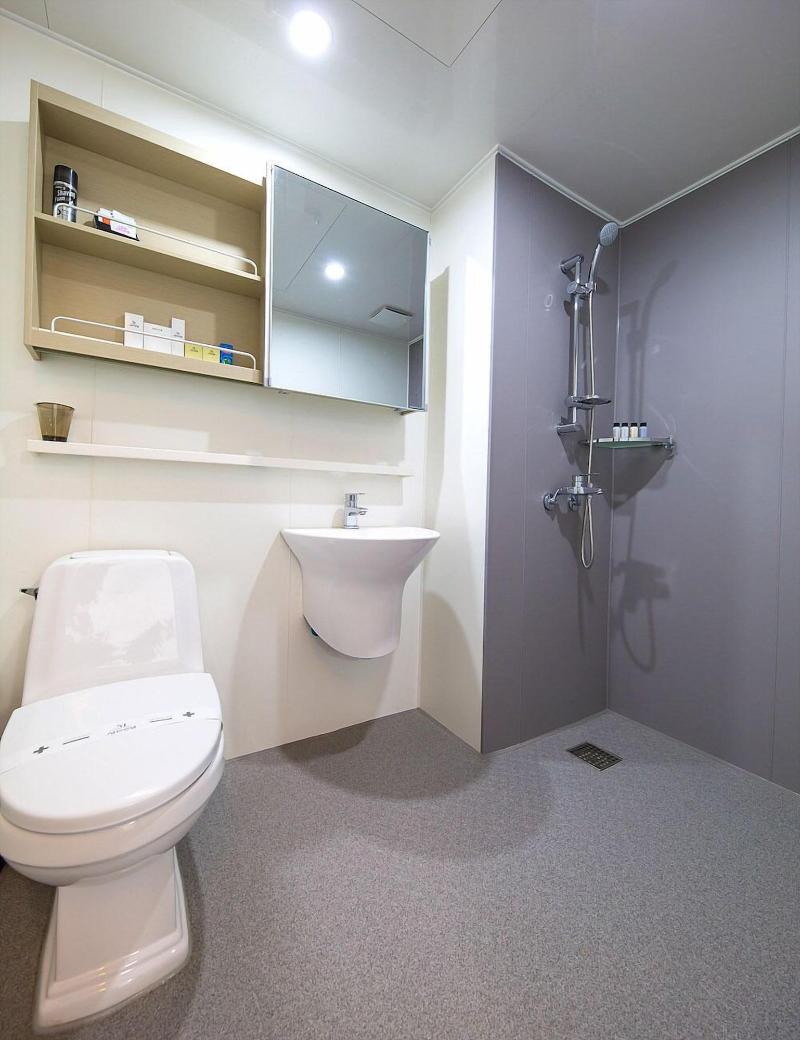 Shine Hotel image