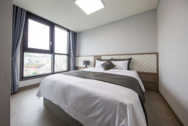 Shine Hotel image