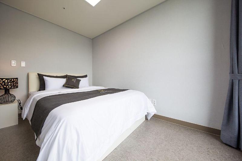 Shine Hotel image