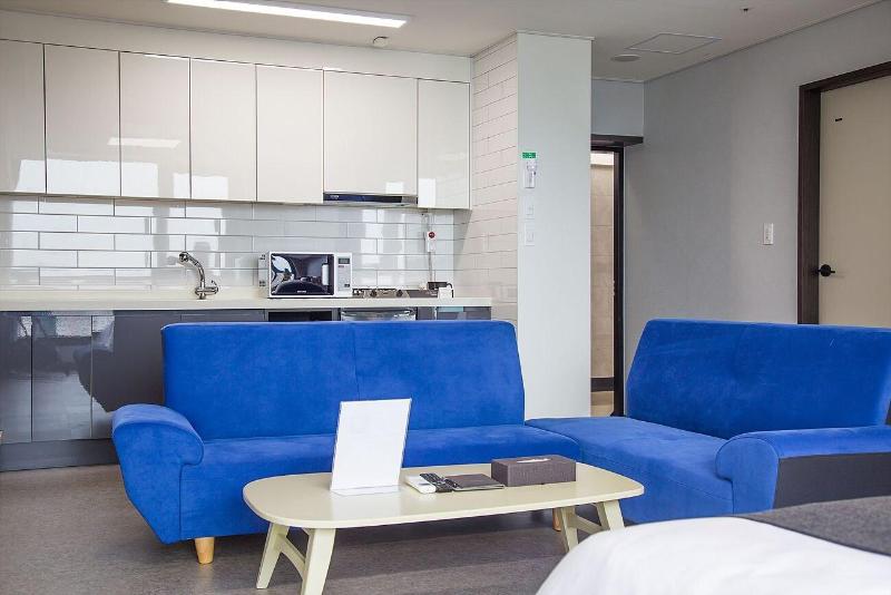 Shine Hotel image