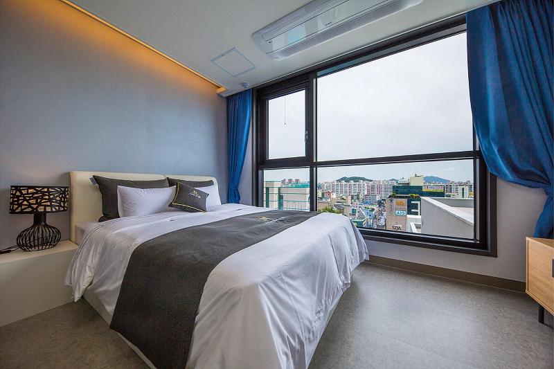 Shine Hotel image