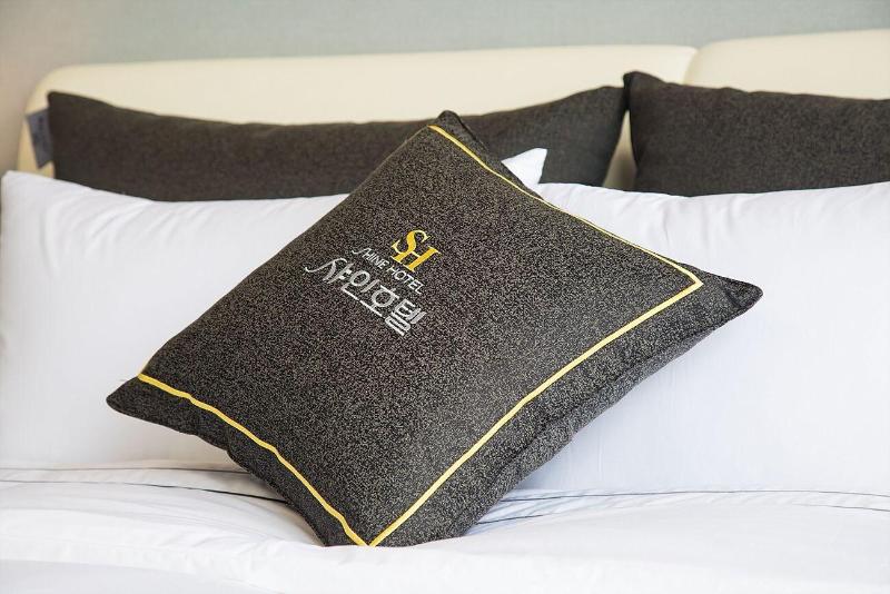 Shine Hotel image