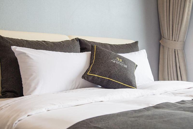 Shine Hotel image