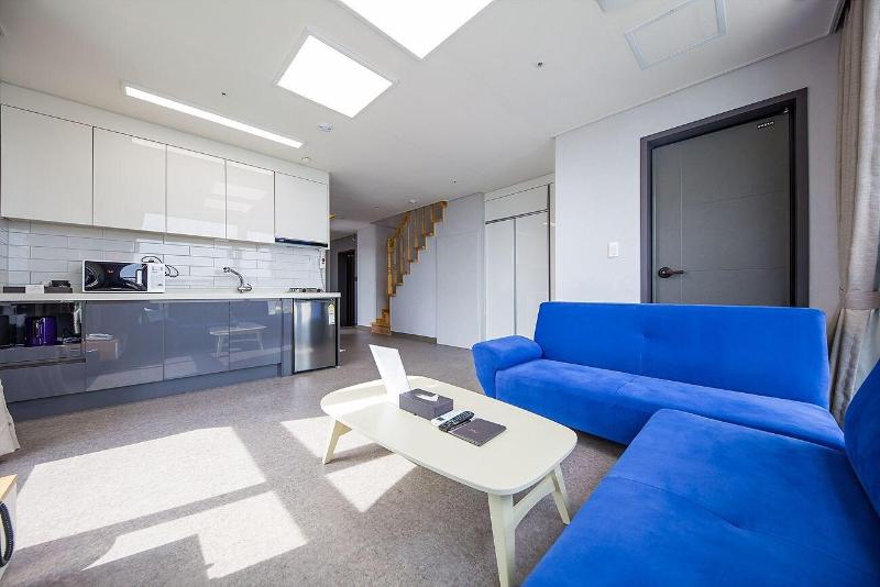 Shine Hotel image