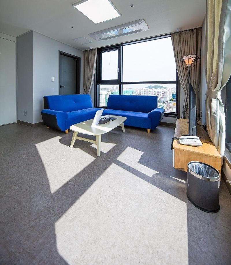 Shine Hotel image