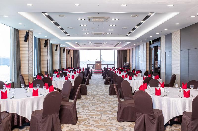 Hotel Lacky Gwangyang image