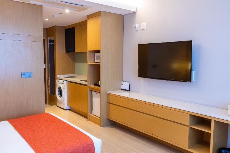 Hotel Lacky Gwangyang image