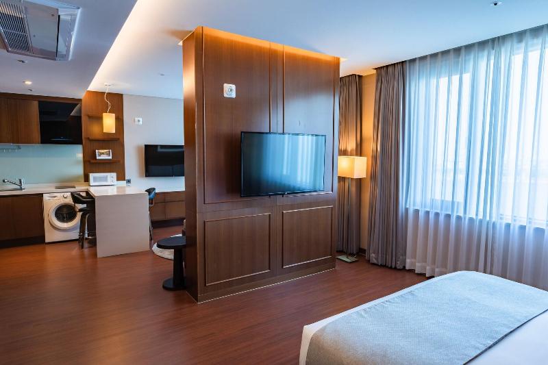 Hotel Lacky Gwangyang image