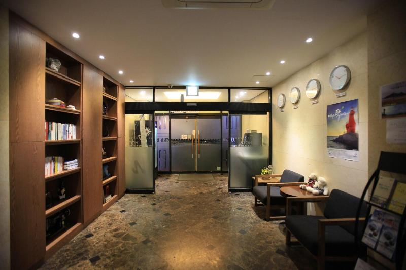 Chakan Hotel image